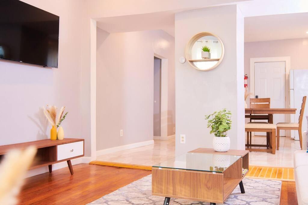 Cozy Apartment 1St 10Min Walk Downtown And City View Providence Buitenkant foto
