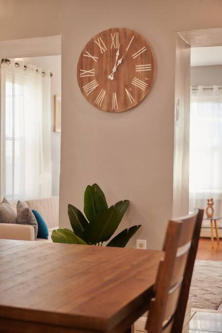 Cozy Apartment 1St 10Min Walk Downtown And City View Providence Buitenkant foto